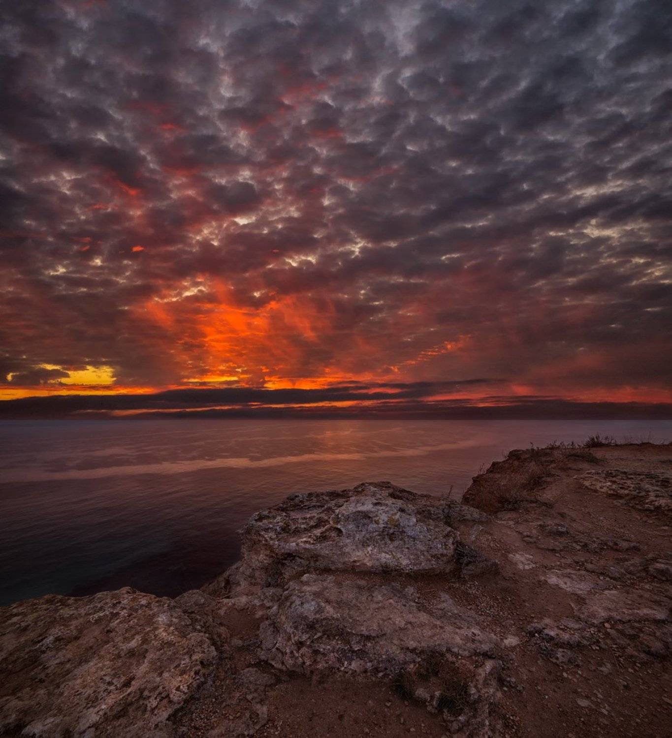 закат,море,крым,фиолент,обрыв,скала,отражение,облака,огненный,красный,небо,тучи,солнце,осень,лето,пейзаж,природа,путешествие, Elena Pakhalyuk