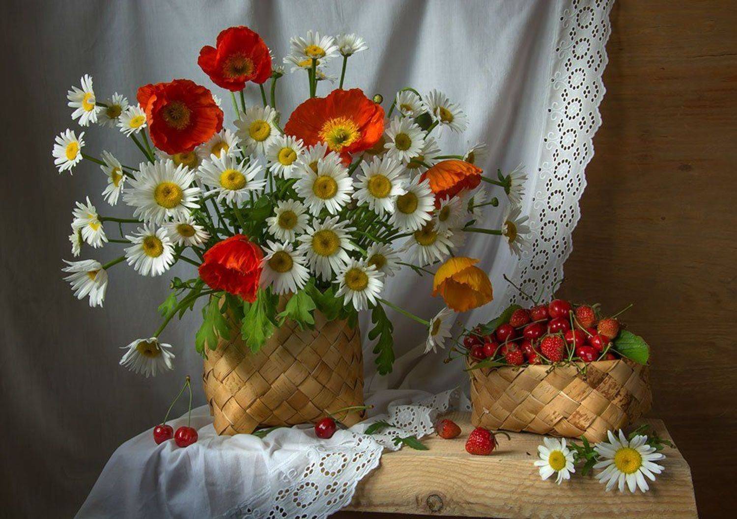 красивый натюрморт с ромашками,маки,клубника,черешня,художественное фото,искусство,творчество., Людмила Костюченко