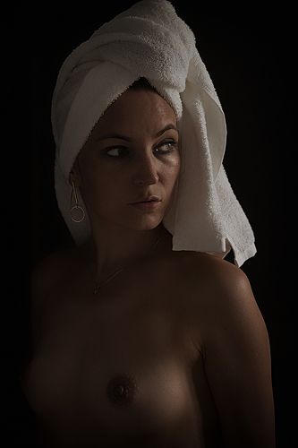 Portrait with Earring - Портрет с Cерьгой
