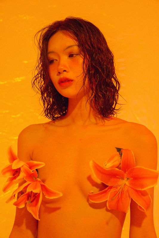 portrait nude Silent фото превью