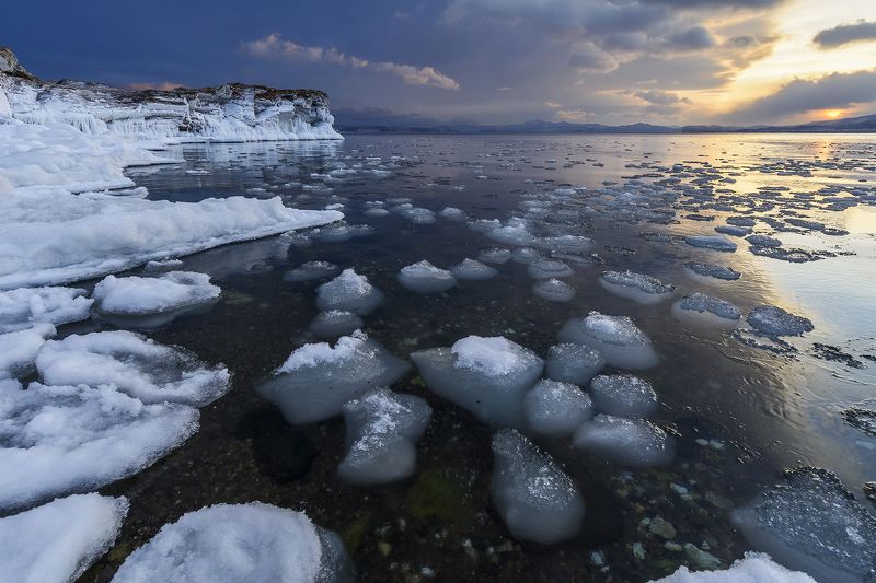 байкал, лед, закат, снег, вода, природа Мини-айсберги фото превью