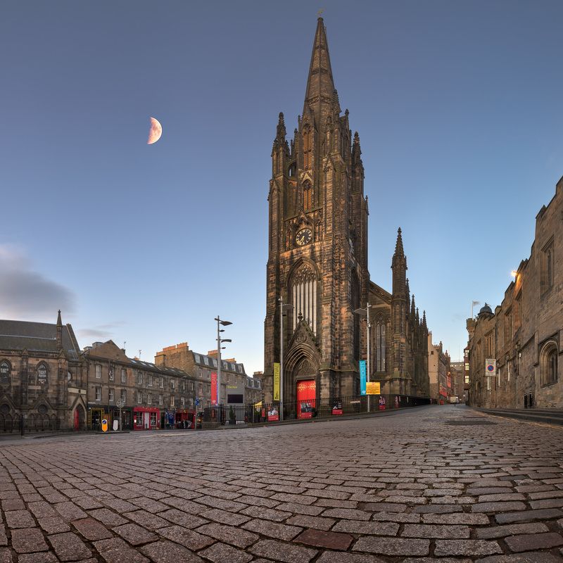 architecture, attraction, britain, building, cafe, capital, city, cityscape, clock, cobbles, crescent, culture, dawn, edinburgh, europe, european, exterior, facade, gothic, historic, history, house, hub, illuminated, kingdom, landmark, lothian, medieval,  Panorama of the Hub in the Morning, Edinburgh фото превью