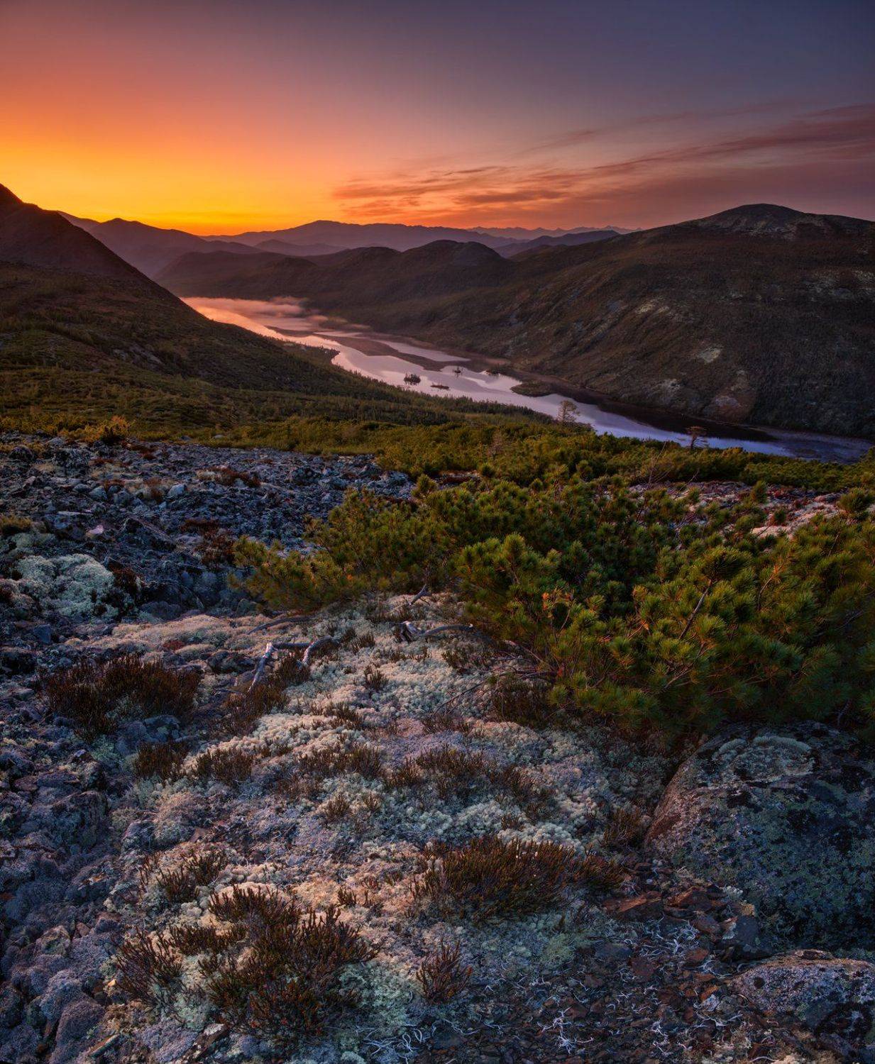 рассвет, утро, колыма, осень, горы, озеро, Антон Селезнев