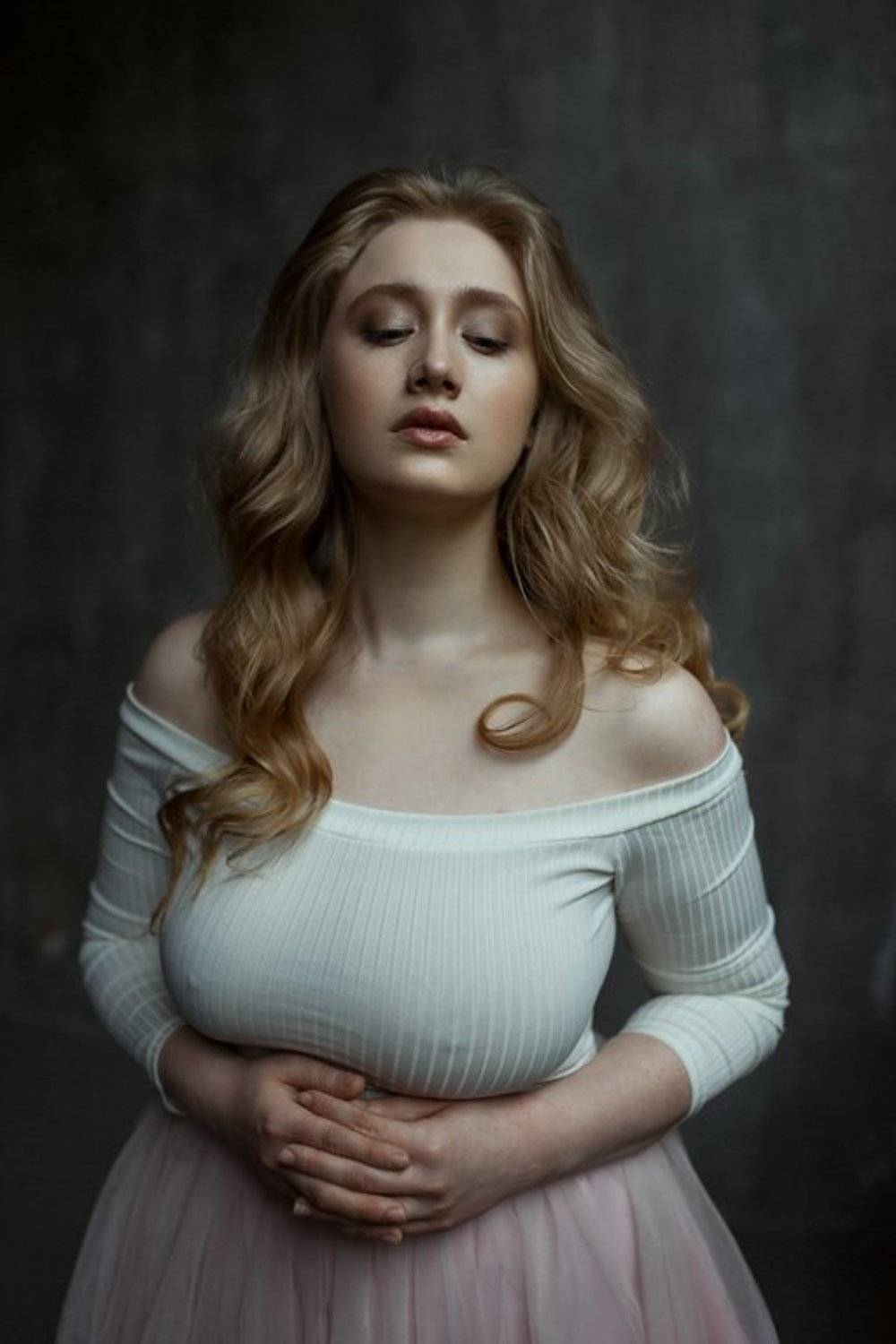 девушкав,згляд,модель,портрет,жанр,глаза,любитель,ню,топлесс,фотография,фотосессия,прикосновение, арт, Daria Slonova