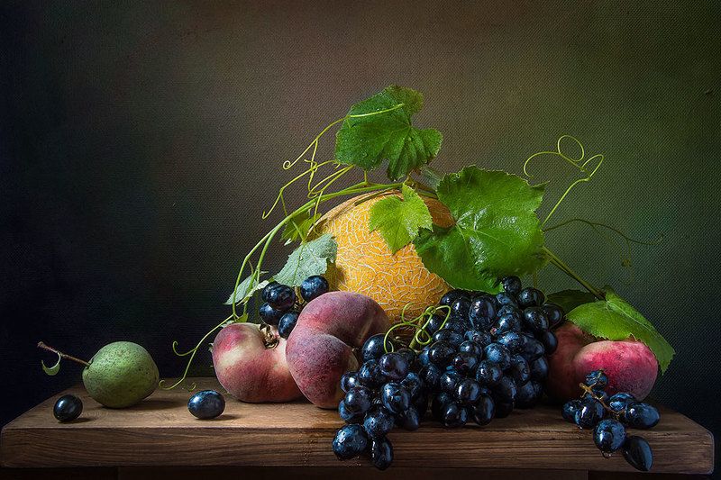 красивый натюрморт с фруктами,виноград,дыня,груши,нектарин,искусство,творчество,художественное фото,людмила костюченко. В конце лета. фото превью