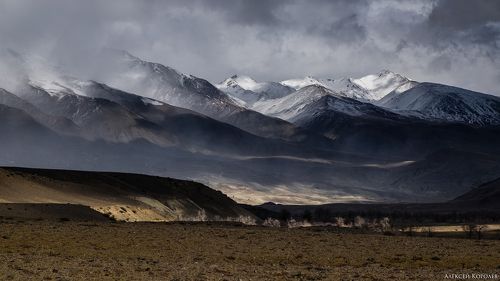 Буря мглою горы кроет...