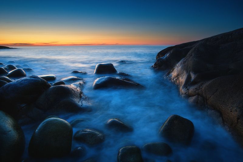 россия, заполярье, мурманская область, кольский полуостров, баренцево море, длинная выдержка, закат, сумерки, камни, волны, териберка Сумерки на Баренце фото превью