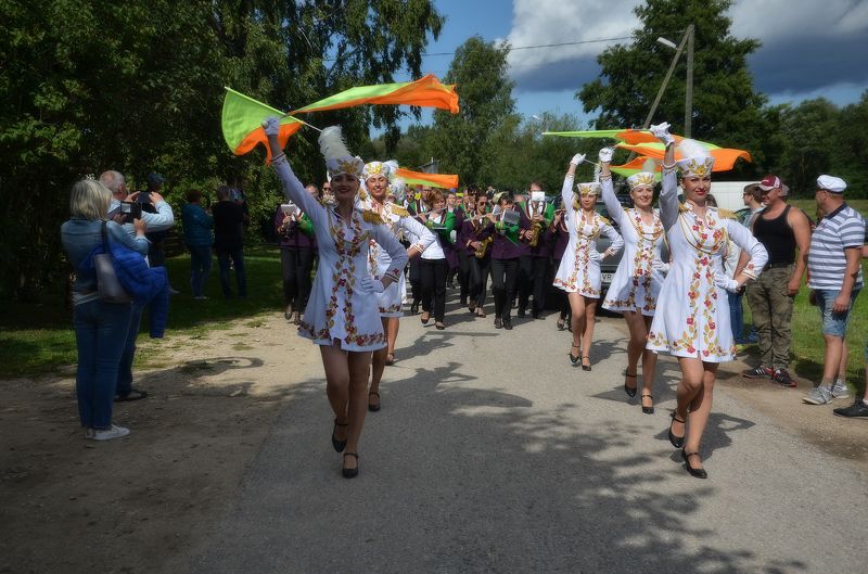 Сельские леди и джентльмены фото превью