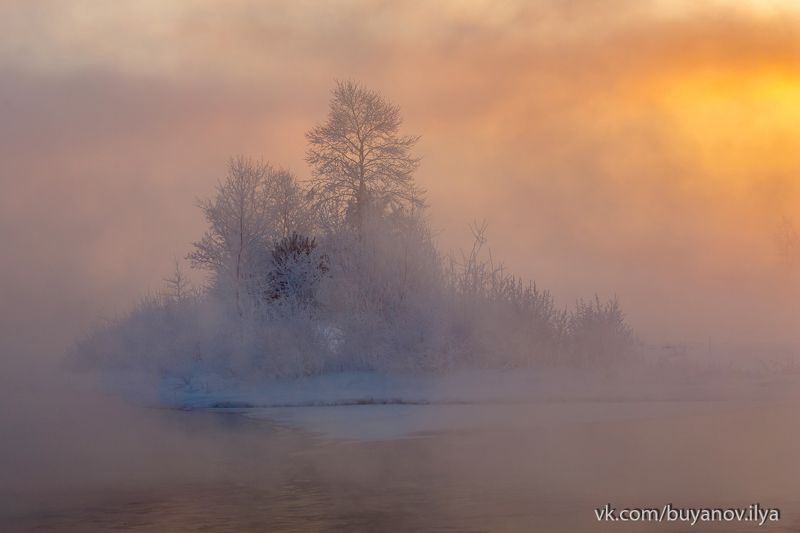 Утро на Ангаре. - 32°C фото превью