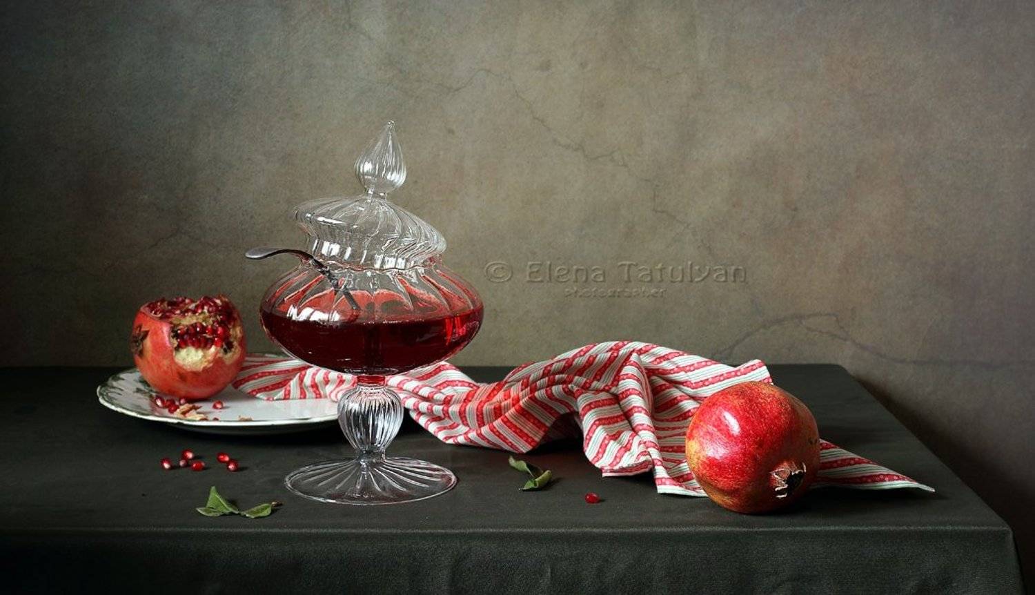 банка, гранаты, фрукты, сок, Елена Татульян