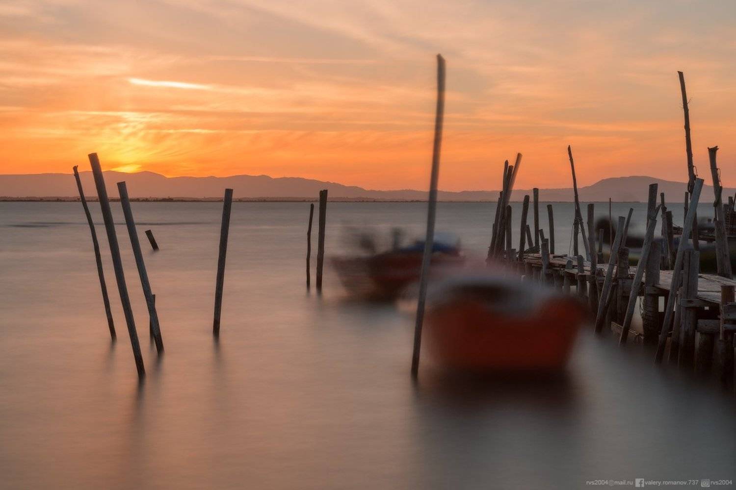 пристань, берег, отражение, гавань, лодка, закат, вода, море, пляж, природа, небо, сумерки, лето, мореходство, Пейзаж, Солнце, Путешествия, Восход, Рассвет, Португалия, оранжевый, синий, Валерий Романов