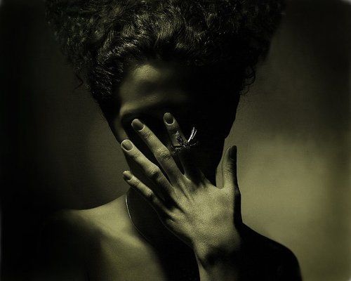 И ХОЧЕТСЯ И КОЛЕТСЯ...