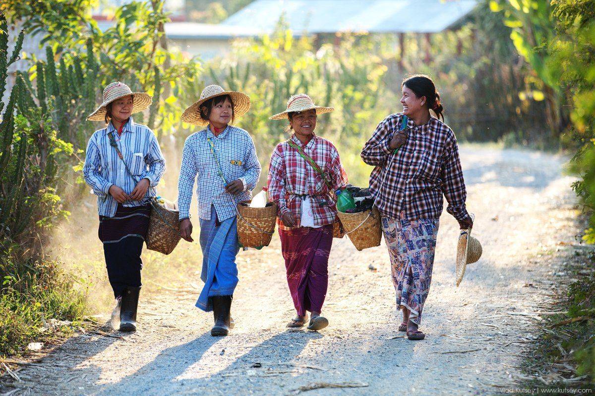 бирма,девушки,дорога,путь,улыбки,мьянма,Myanmar,Burma, Владимир Куцый (Vlad Kutsey)