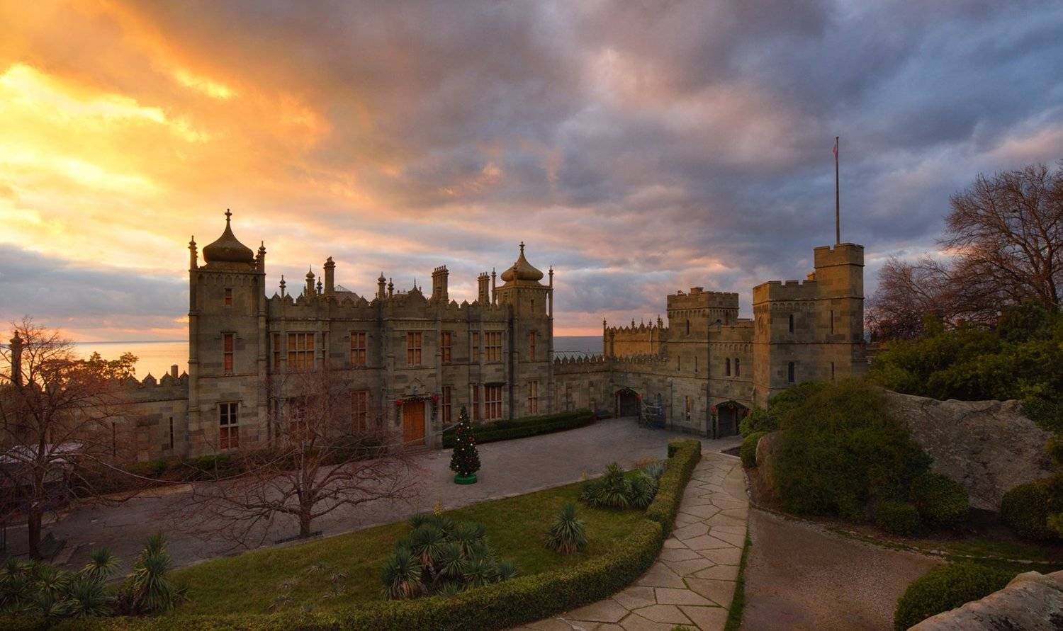 крым, алупка, дворец воронцова, Вьюшкин Игорь