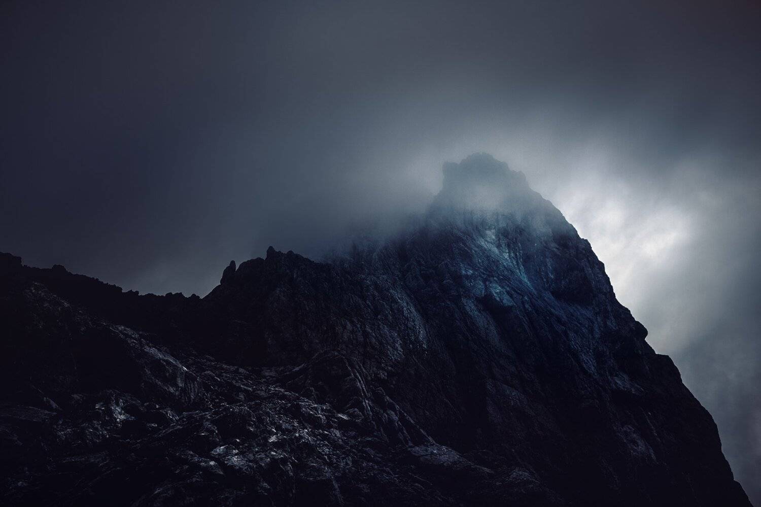 montenegro, durmitor, national park, mountain, dark, slope, rocky, stone, low key, spooky, moody, clouds, light, high, tall, alpine, bobotov kuk, unreal,mountain top, peak, spire,, Марко Радовановић