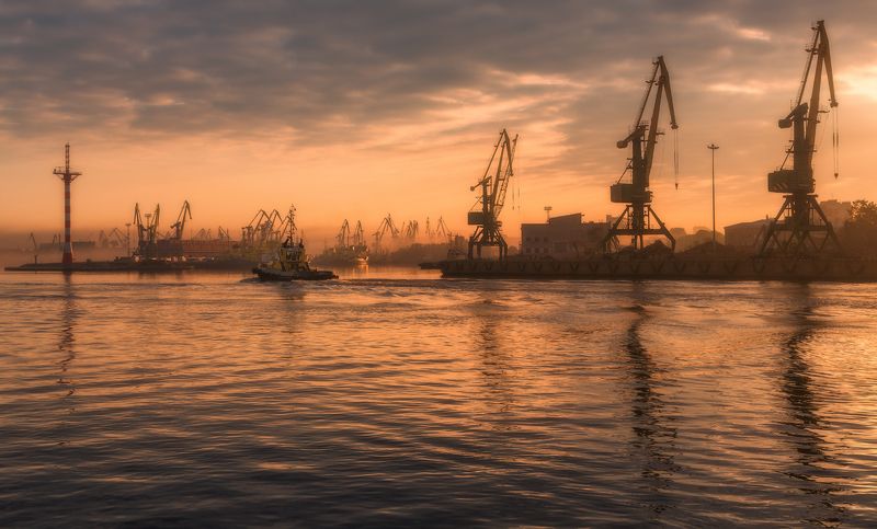 Порт Санкт-Петербург. Гутуевский ковш. Порт Санкт-Петербург. Гутуевский ковш. фото превью