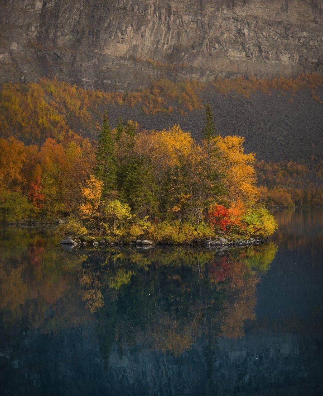 кольский полуостров, ловозерские тундры, сейдозеро, сейд, остров, осень, Николай Степаненко