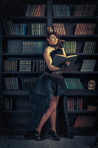 Violetta in the library