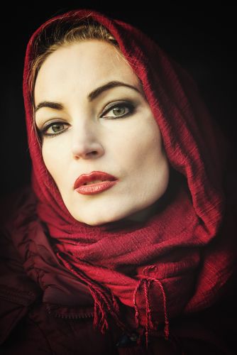 Portrait with Scarf - Портрет с шарфом