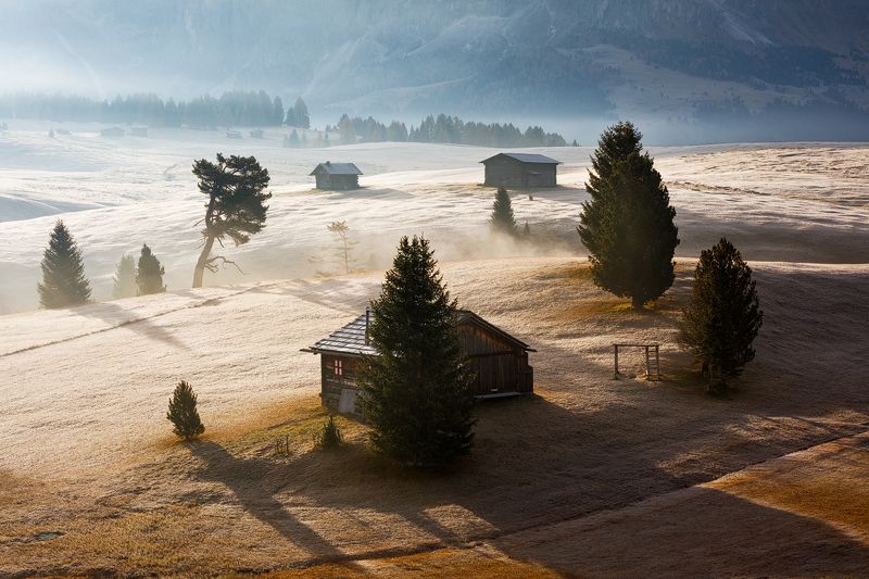 light, fog, mist, italy, mountains, trees, dolomites, mood, alps, autumn, fall, hut, chalet, landscape, nature Light & Fog фото превью
