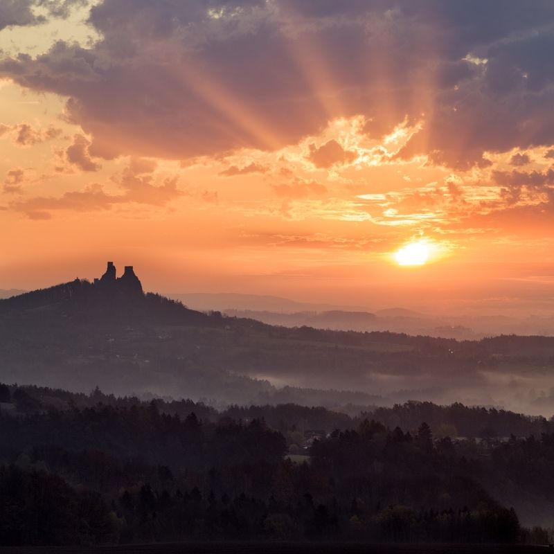 Trosky castle фото превью