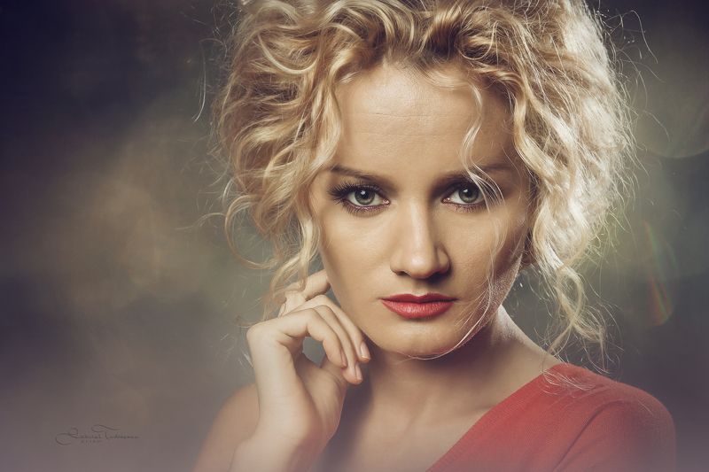 portrait Maria фото превью