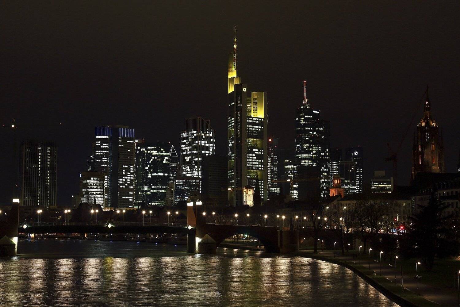 Франкфурт,город,мегаполис,небоскребы,Свет,ночь,цвет,мост,река,отражение., Виктор Шнайдер