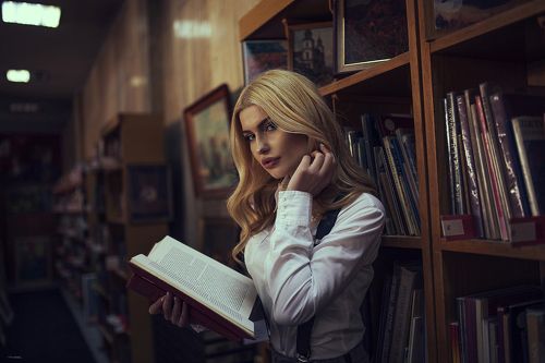The girl and the book