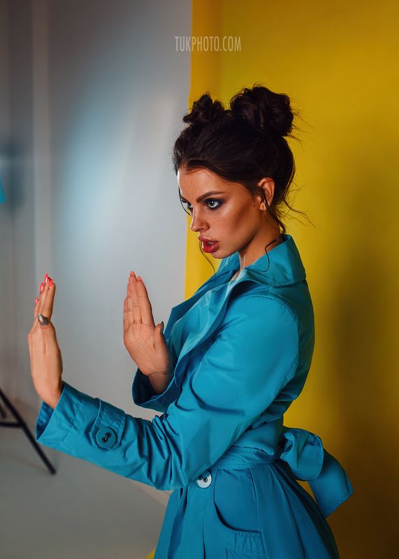 ANNA TUKACHEVA STUDIO SEXY FIT студийная съемка  United colors фото превью