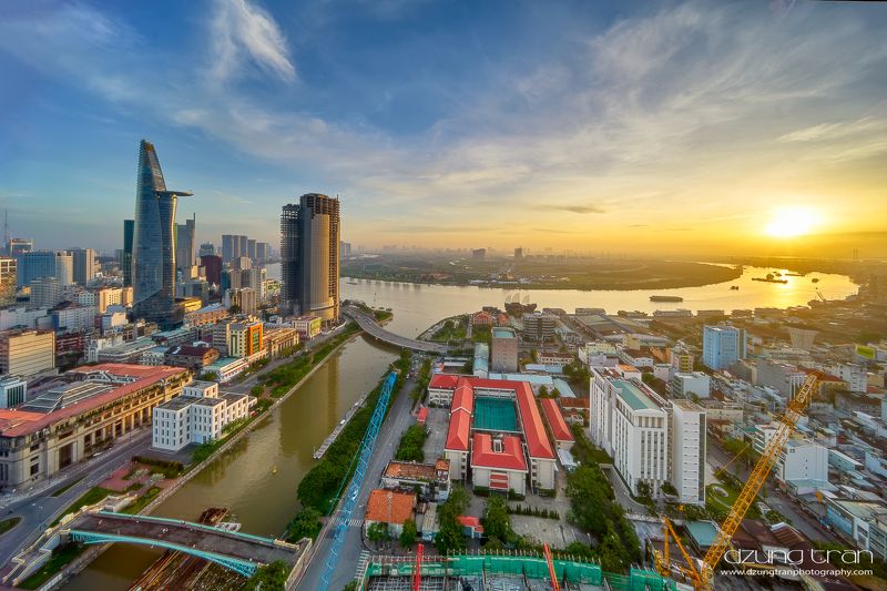 HCM city sunrise фото превью