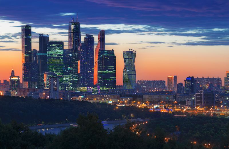 Осенний закат фото превью