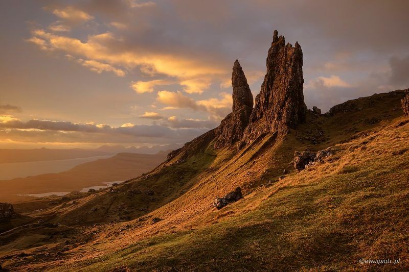 Old Man at sunrise фото превью