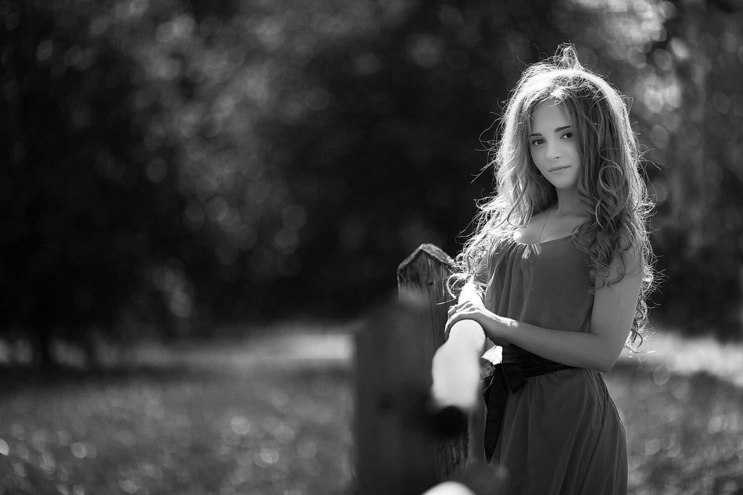 девушка в летнем парке парк лето деревья природа беларусь помолейко молодая pomoleyko pomoleyko.by, Павел Помолейко