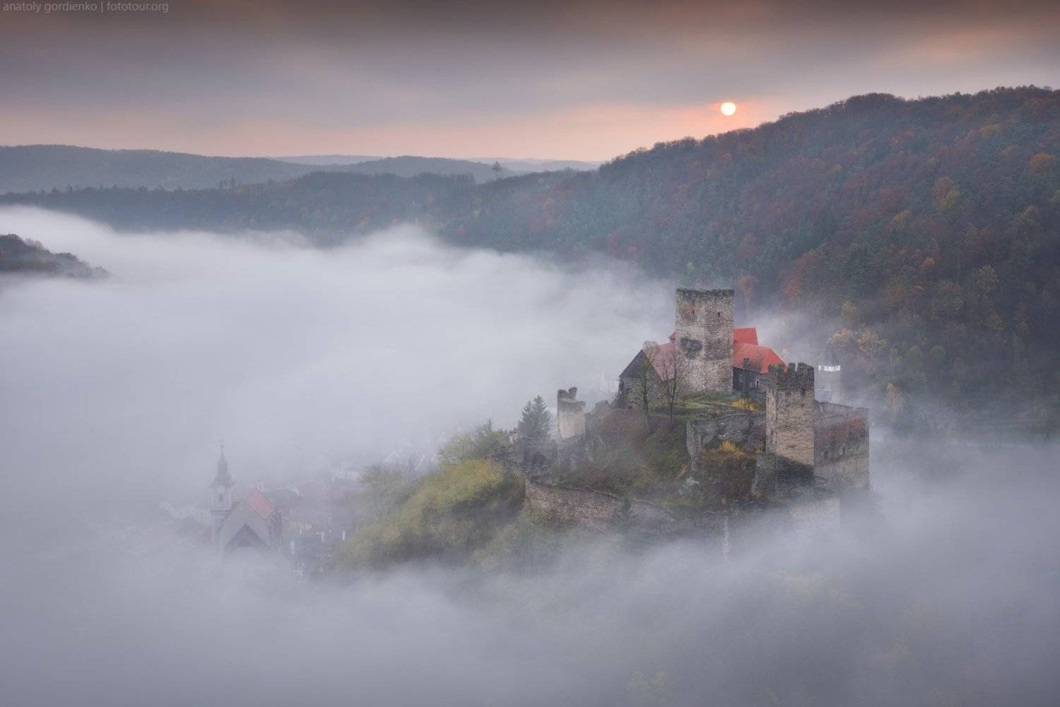 пейзаж, рассвет, замок, австрия, туман, Анатолий Гордиенко