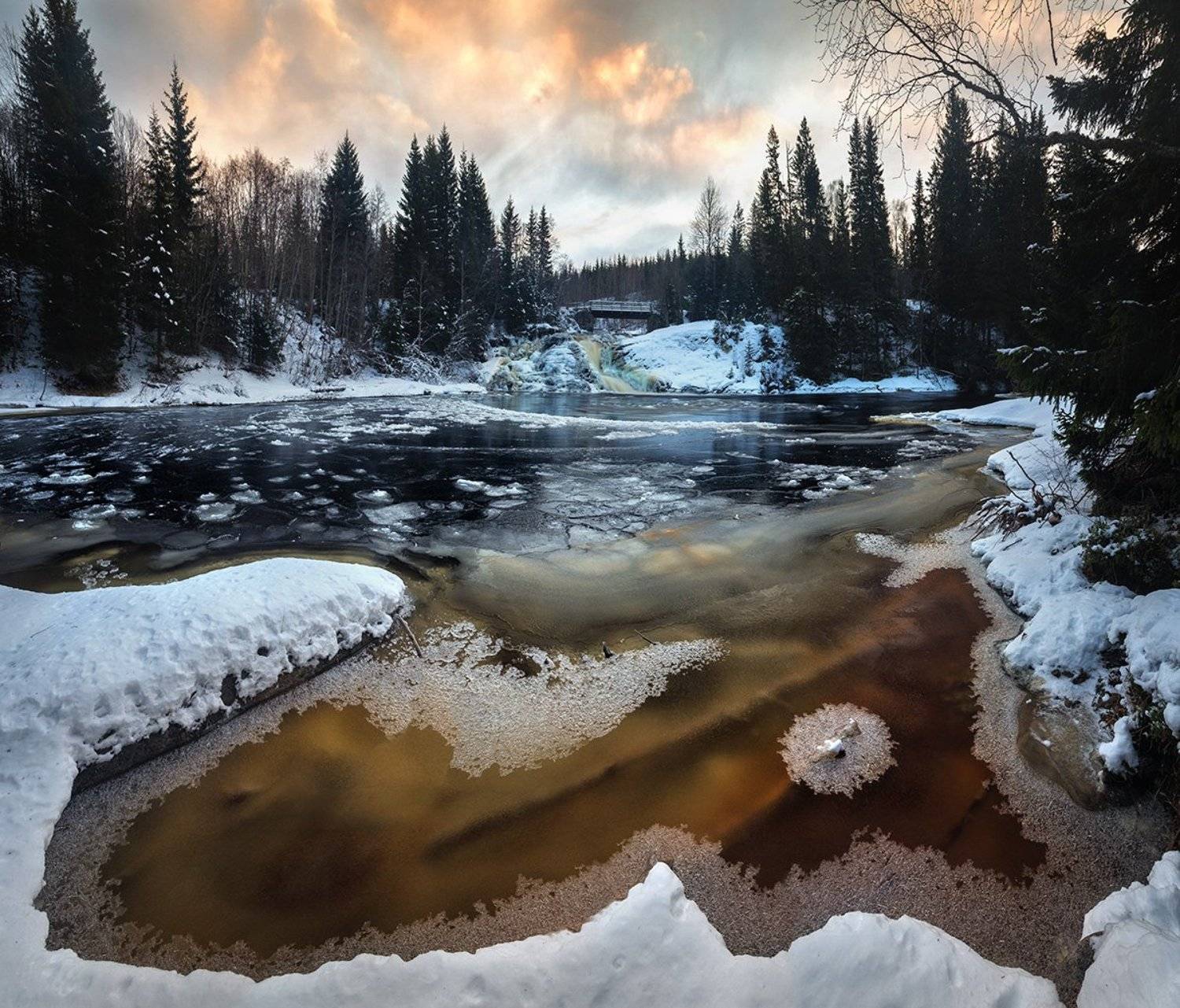 winter,forest,river,norway,norwegian,homla,frost,freezing,frozen,ice,snow,water,nature,natural,landscape,scandinavia, Adrian Szatewicz
