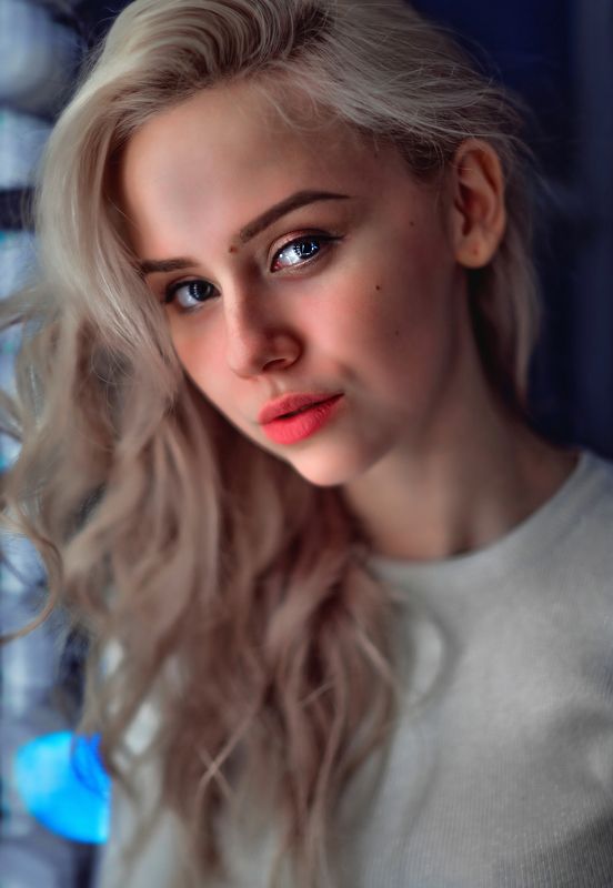 portait girl model eyes blonde bokeh * * * фото превью