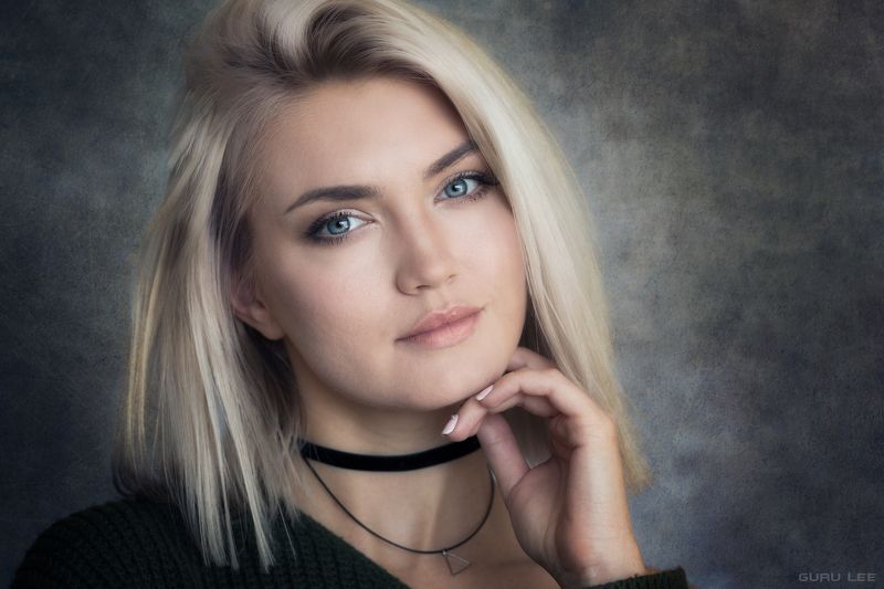 model girl beauty face blonde eyes portrait pretty OKSANA фото превью