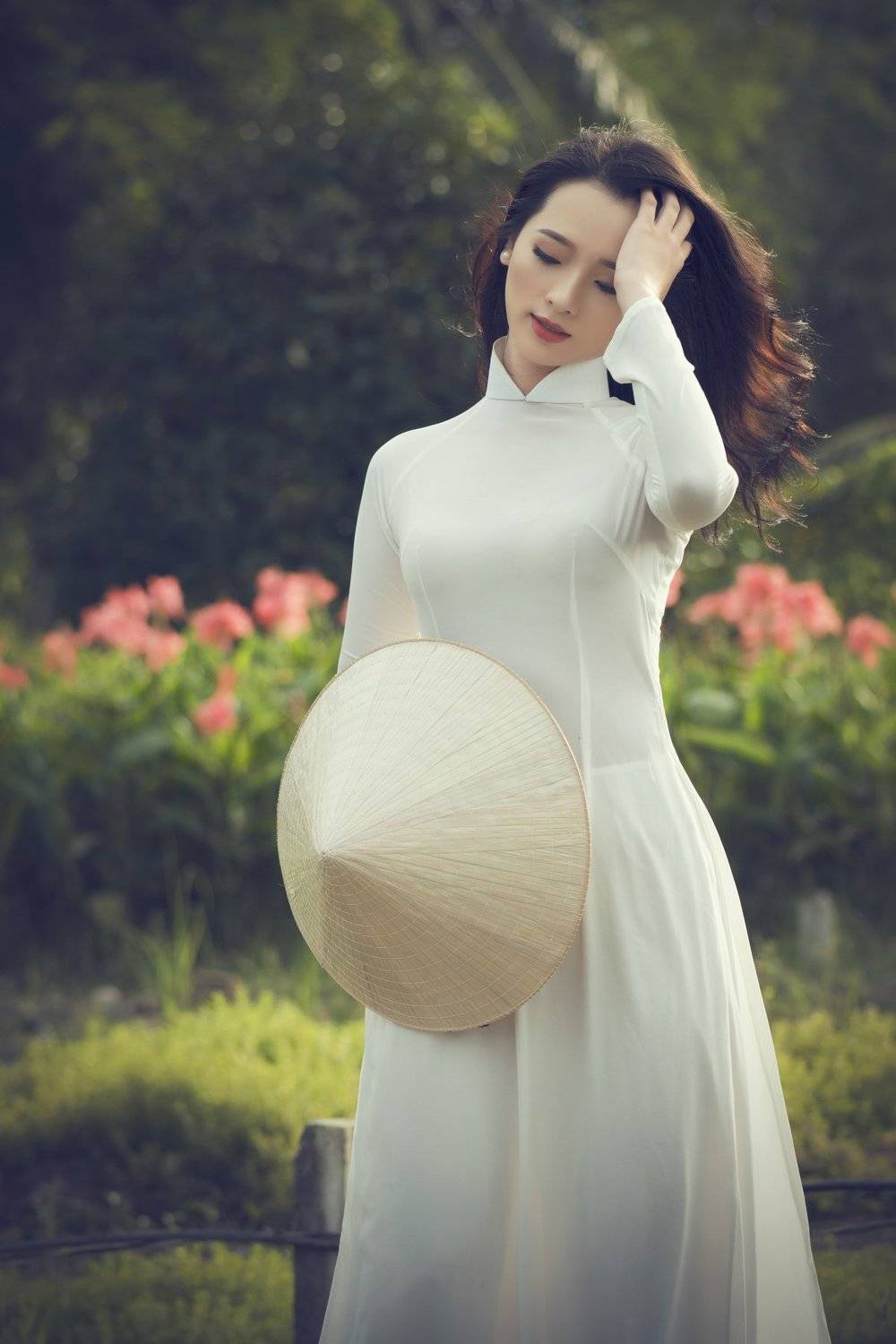 #fashion #vietnam #beauty #women #girl #light #flowers #, Thien Vu Vu