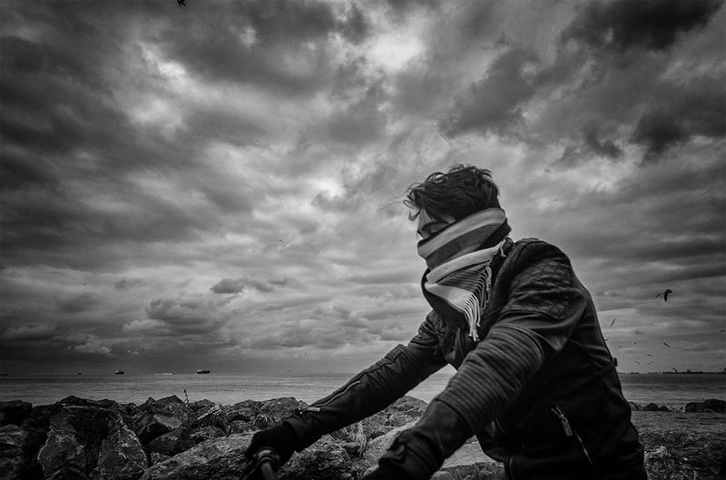 bicycle pleasure on the beach фото превью