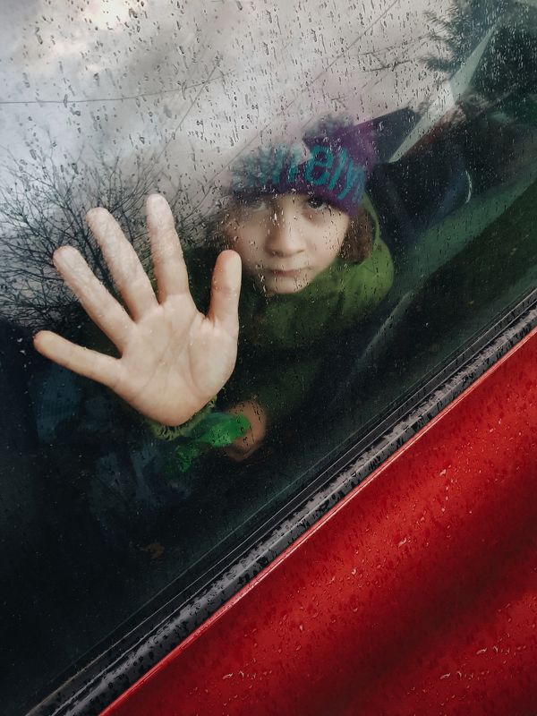 дождь, ребенок, линии, рука, геометрия Линии судьбы фото превью