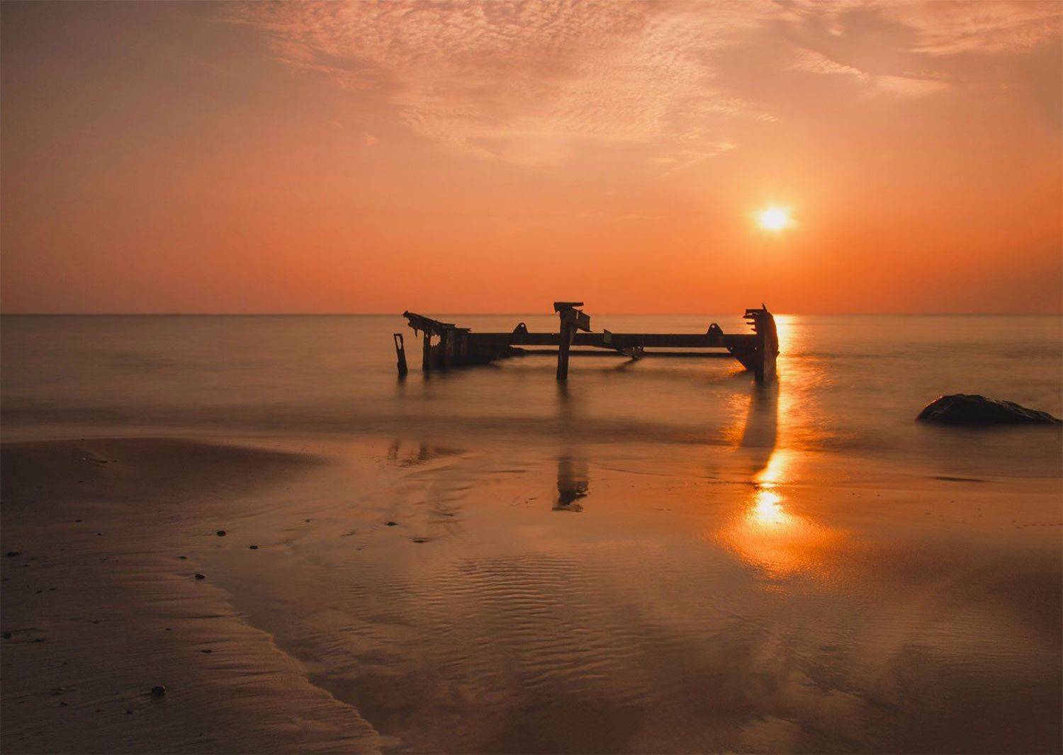 sunset, seascape,clouds, stone,sea,sky, Daiva Cirtautė