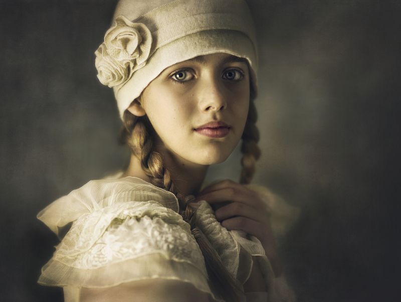 Tia in Vintage mood.. фото превью