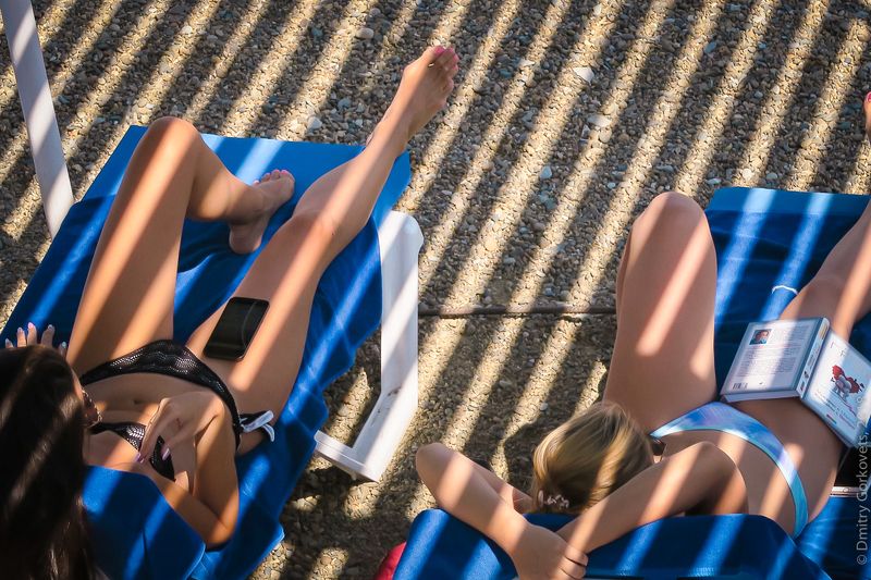 #beach #bikini #girls #sea #blacksea #summer #PhotoByDmitryGorkovets #лето #пляж #черноеморе ... в полосатых купальниках.) фото превью
