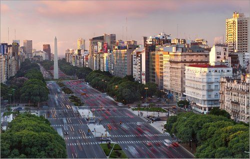 Avenida 9th de Julio или Буэнос в движении...