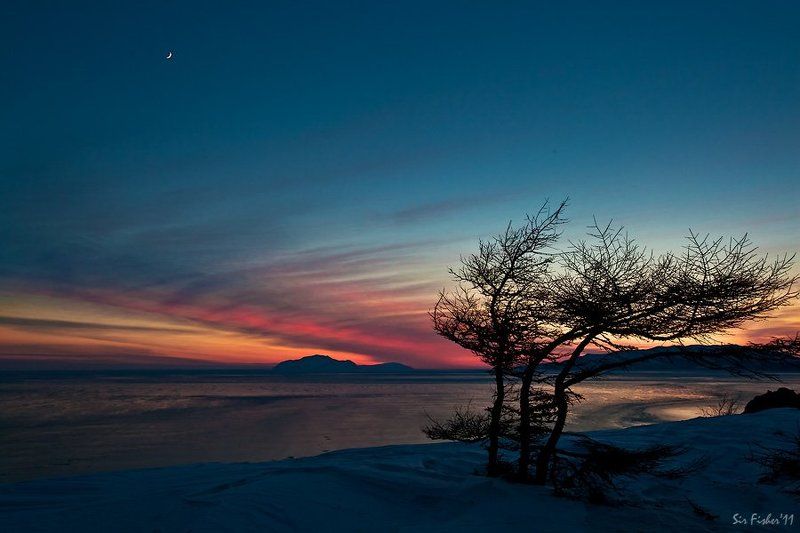 ...новолуние над Нюклей фото превью