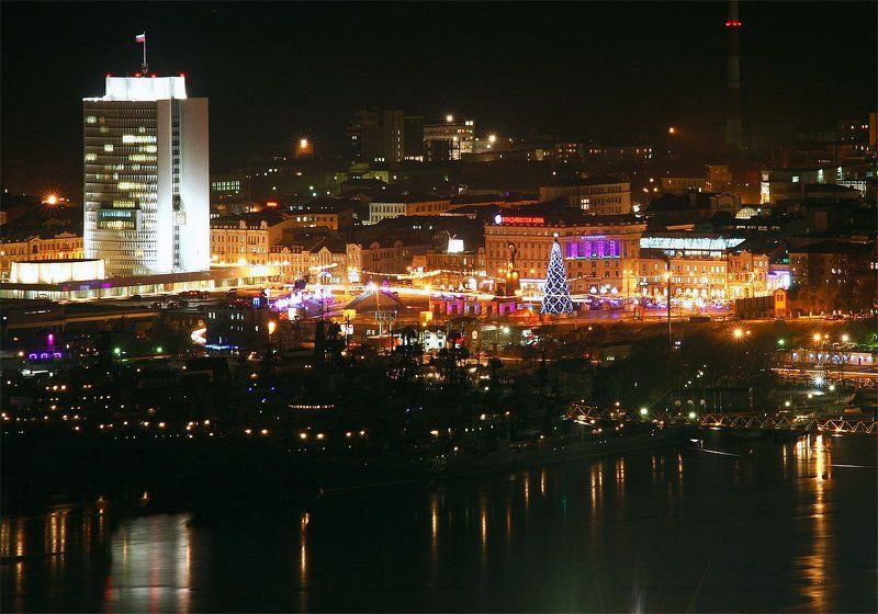 ночь,город,зима, ёлка 2011 фото превью