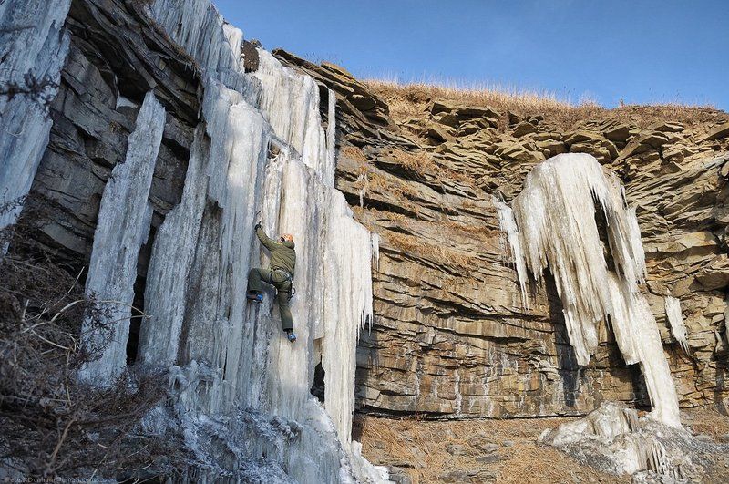 ледолазание, лёд, сосульки, владивосток, бухта, тихая, холод, собачий, ветер Лёд, кошки, молотки фото превью