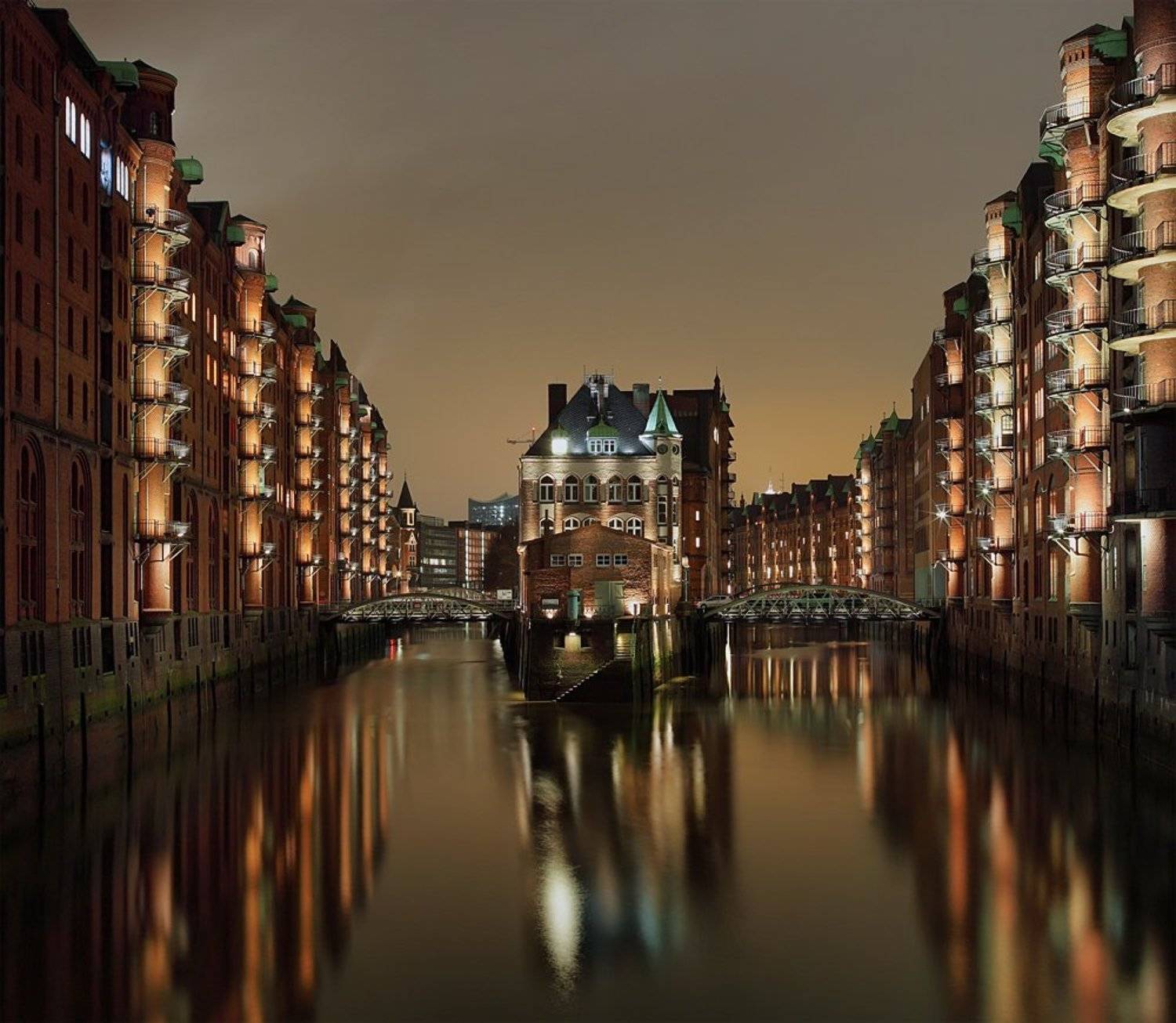 замок, вода, каналы, мосты,город, гамбург,ночь, Игорь Дубровский