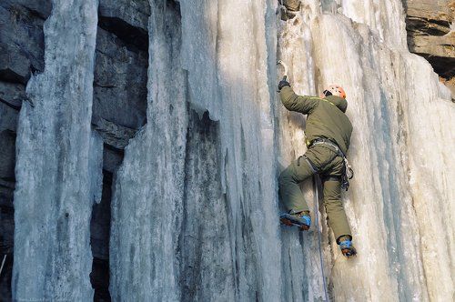 -22 C, ветер 12 м/с