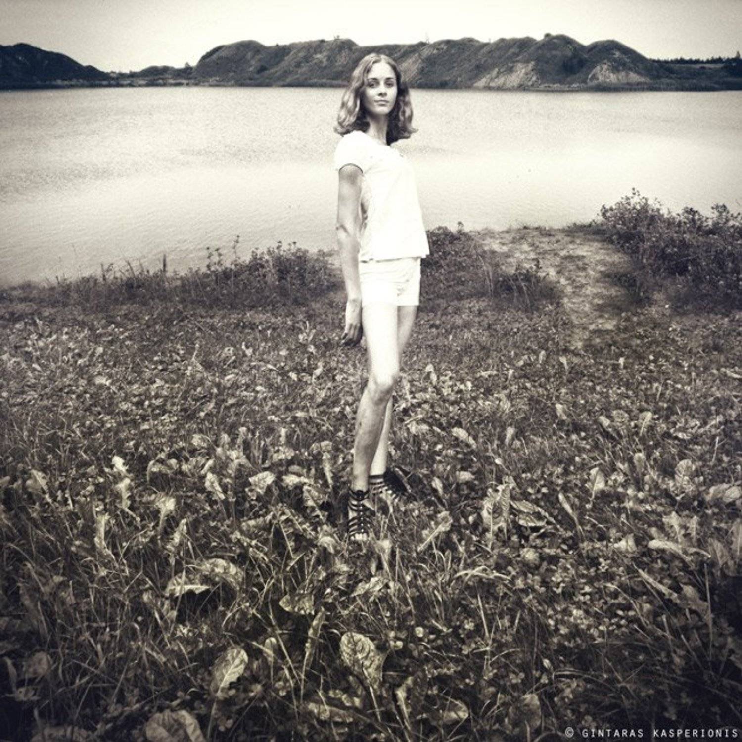 girl, lake, hill, water, mono, девушка, озеро, гора, вода, моно, Gintaras Kasperionis